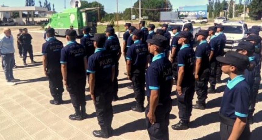 En Pehuen Co, Uset dio la bienvenida a los 27 efectivos que reforzarán la seguridad en el Operativo Sol 
