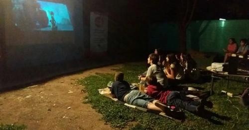 Cine al aire Libre y gratuito en Pehuenco