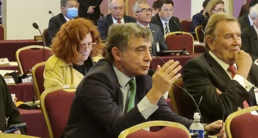 Capuchetti sobreseyó a Macri y Pepín de la causa por la mesa judicial