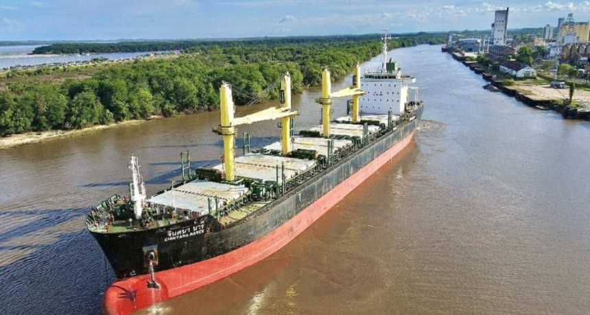 El primer embarque del año en los puertos genera más de 400 puestos de trabajo