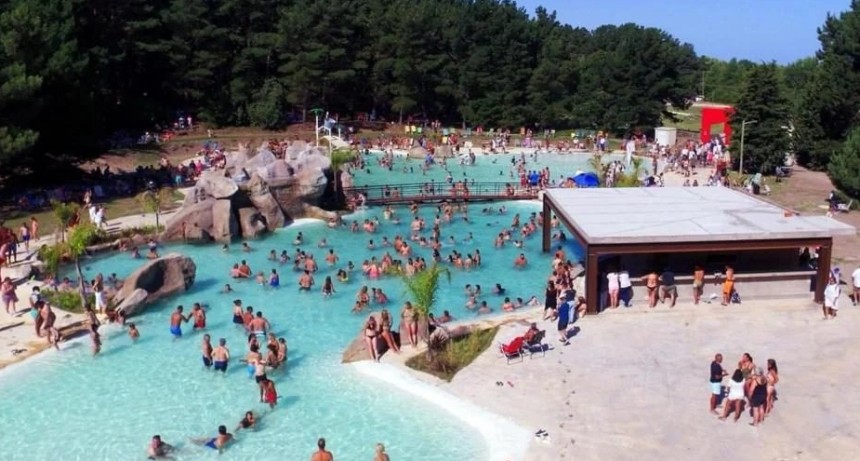Se inauguró el nuevo complejo recreativo “Aguas del Pinar” en San Cayetano