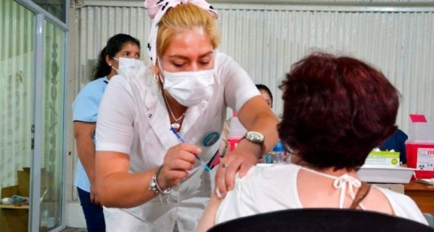 Continuidad en la campaña de vacunación COVID en Coronel Rosales