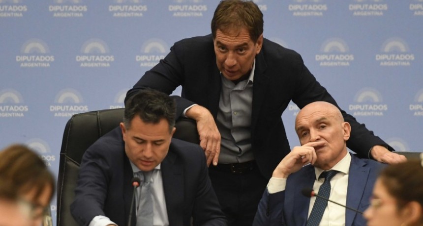LEY  OMNIBUS:dictamen de mayoría gracias al apoyo 