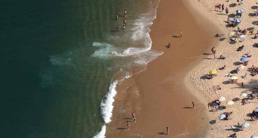 Las playas se achican: por qué hay cada vez menos arena en la costa atlántica
