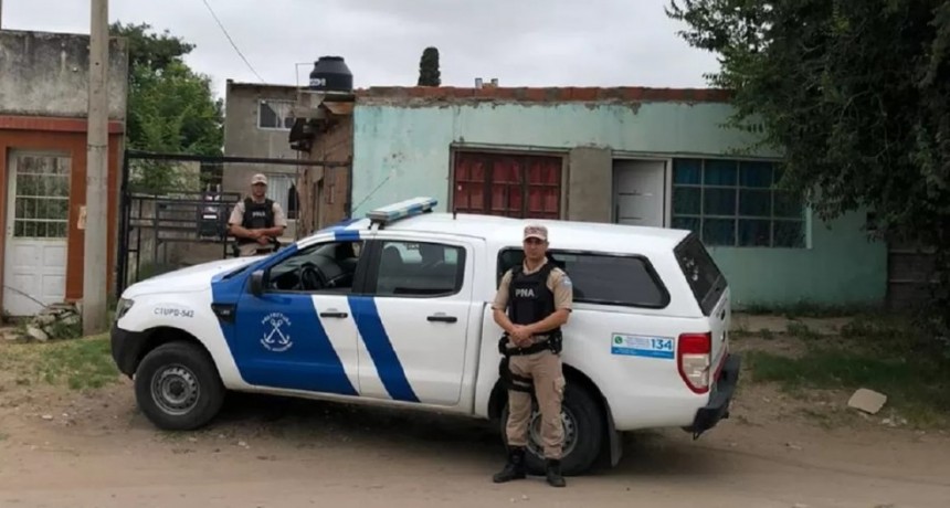 EN CORONEL ROSALES ¨Festival de droga en bolsos flotando en la ría¨