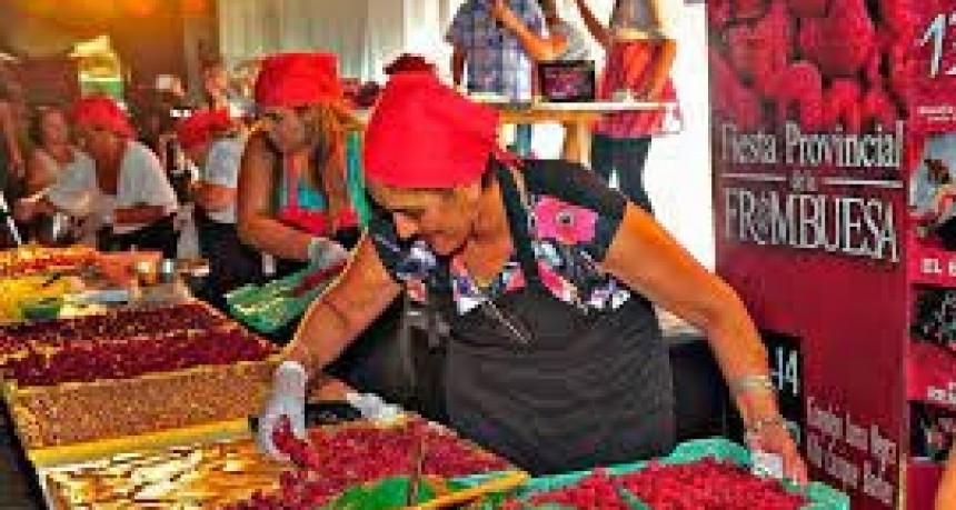 Festejos por los 20° edición de la Fiesta Provincial de la Frambuesa en Benito Juárez
