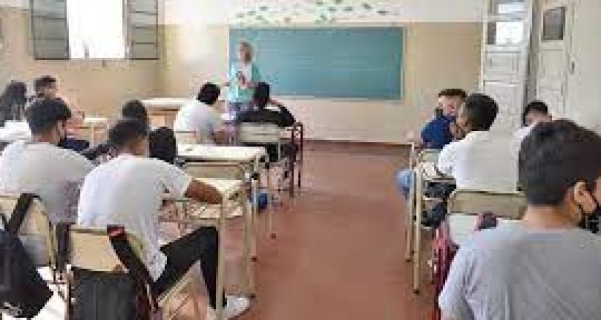 Sin repetir y sin gritar:Dos pedagogas retoman (en serio) el debate sobre la repitencia
