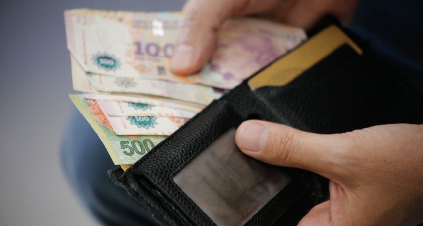 ¿Cuándo y cuánto aumenta el Salario Mínimo Vital y Móvil?