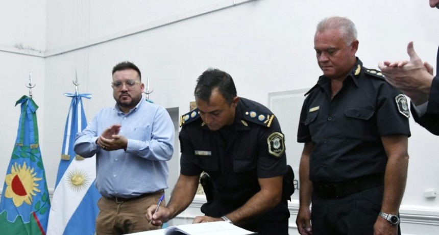 Cambios en la cupula de policia: Bezos asumió como superintendente de Bahía y la región