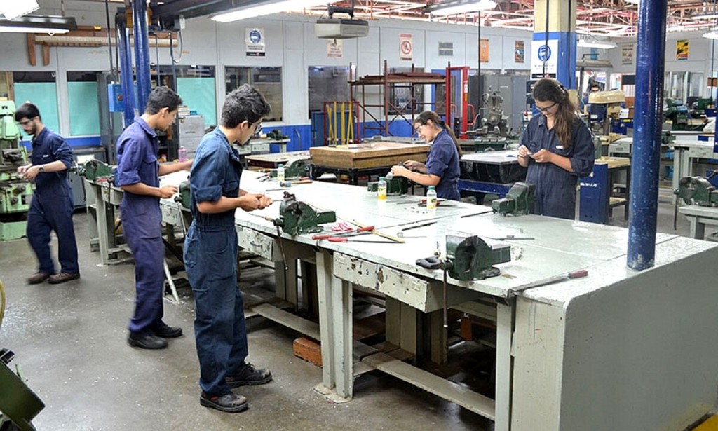 Fondos para escuelas técnicas: 