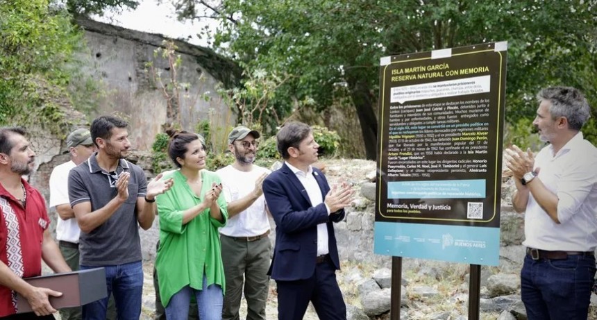 Kicillof inauguró una usina y recorrió el Parque Fotovoltáico en la Isla Martín García
