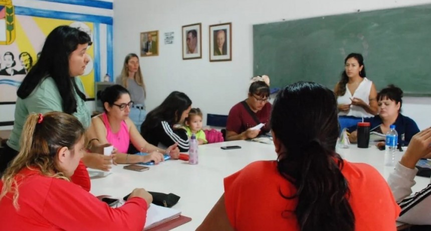 Comenzaron las clases del plan FINES con perspectiva de género.