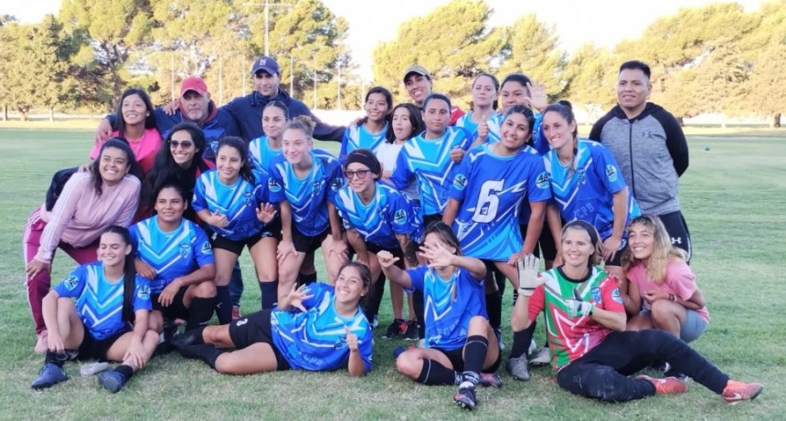Puerto Belgrano goleó a Libertad 