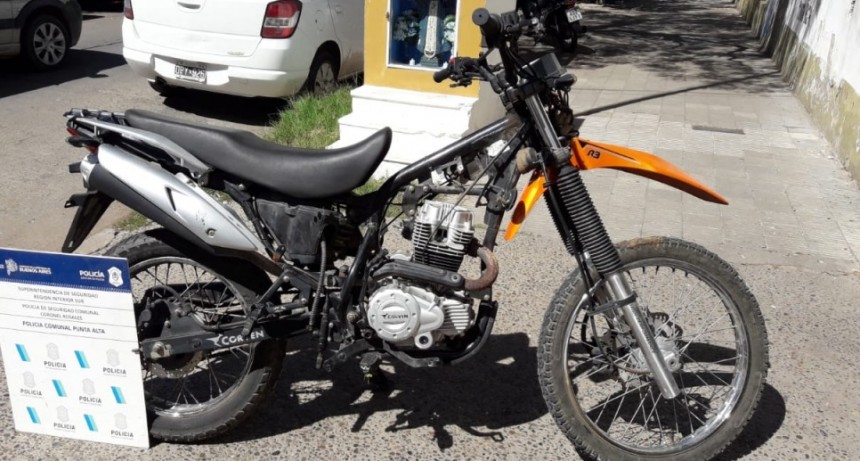 Policía hallo moto vehículo con pedido de secuestro