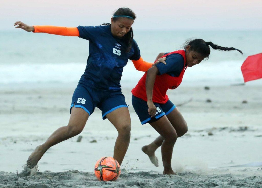 Torneo Federal Femenino de Futbol Playa en Pehuenco