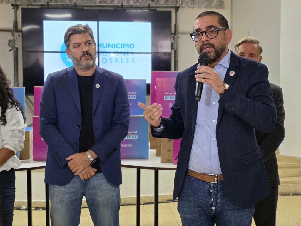 CORONEL ROSALES FIRM&Oacute; UN CONVENIO PARA FORTALECER EL CENTRO UNIVERSITARIO MUNICIPAL