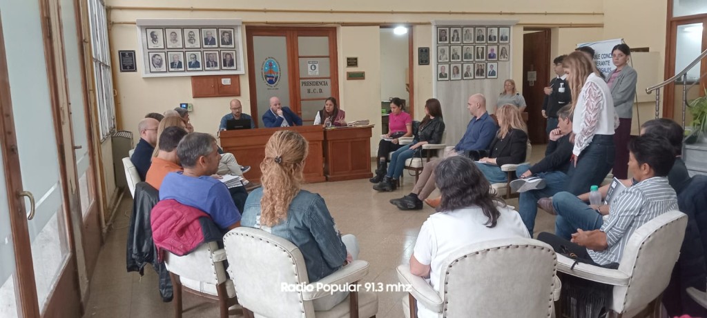 Primera reuni&oacute;n de la Mesa de Gesti&oacute;n del Agua con reclamos vecinales y ausencia de ABSA