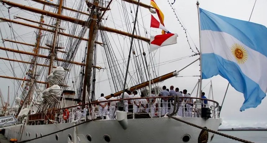 El domingo se podrá visitar la Fragata Libertad en Puerto Belgrano