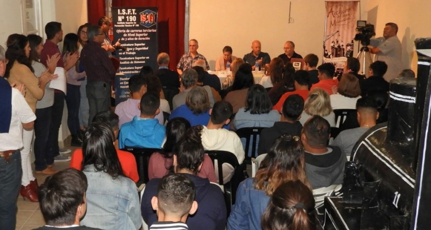 Gran convocatoria en la Segunda jornada del siclo Charlas del Archivo Histórico Municipal 