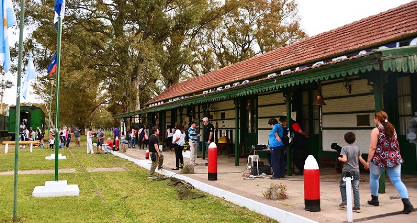 “Tango y Mar” en el museo de la Base Naval Puerto Belgrano