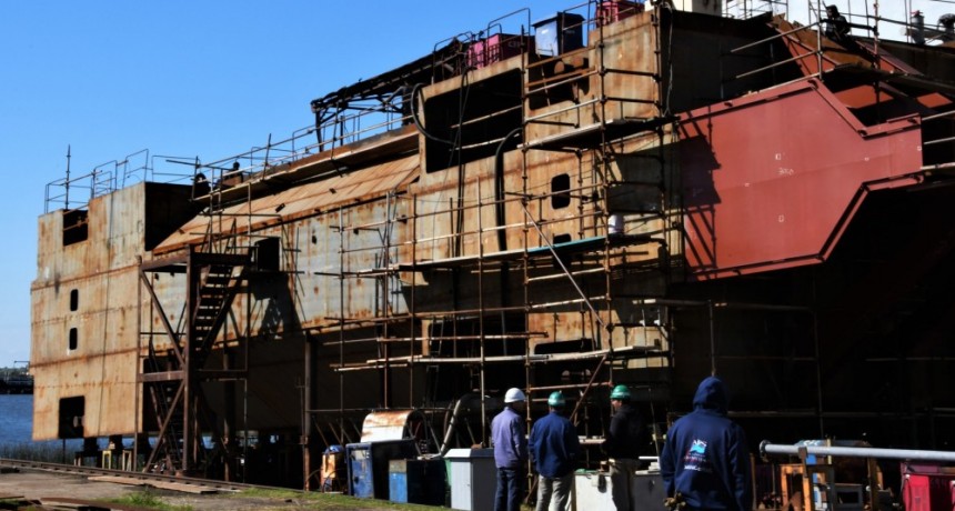Astillero Río Santiago: Etapa final para la compuerta flotante del Dique 2 en Puerto Belgrano 