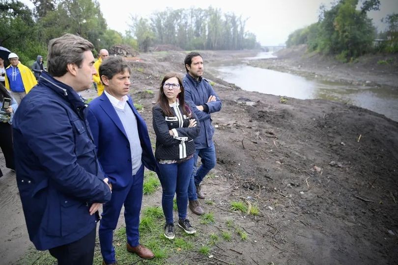 Kicillof y Boto recorrieron los avances de las obras del Río Luján