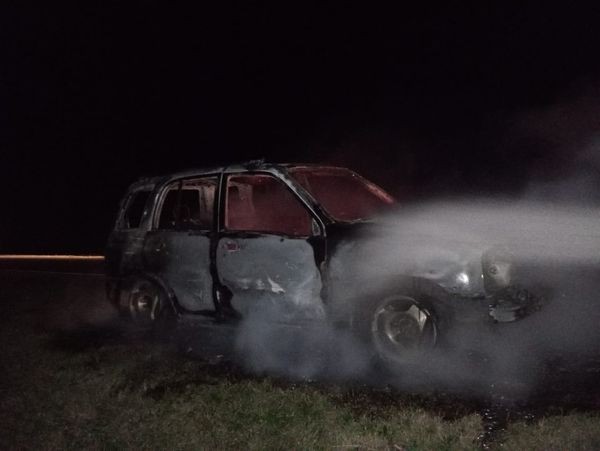 Se incendio vehículo en la Ruta 3
