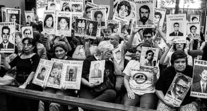 30000 razones para defender la Patria.