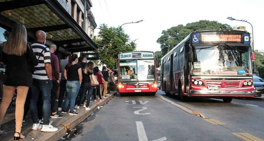 Transporte público, ¡afuera! 