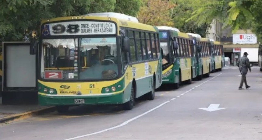 Colectivos: la UTA llegó a un acuerdo con las empresas y no habrá medida de fuerza