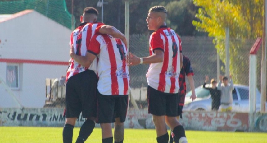Rosario cayó por goleada en su debut en el Clasificatorio