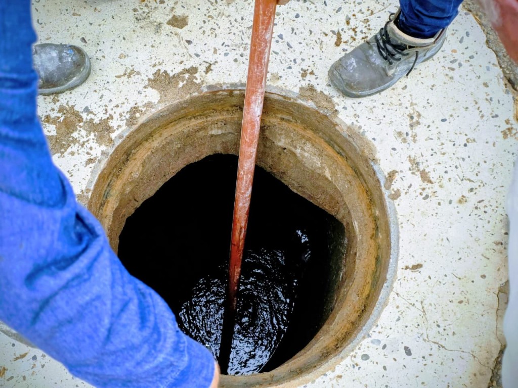 Comenz&oacute; la obra de recambio de la colectora cloacal en calle Jujuy