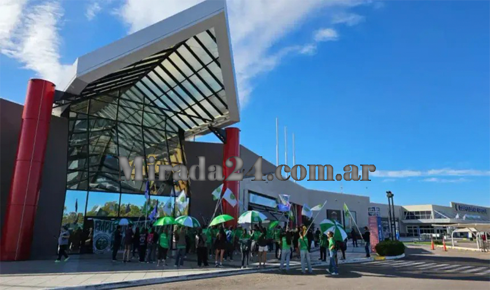 Entre el derecho a trabajar y el derecho a protestar: una tensi&oacute;n que expone la crisis