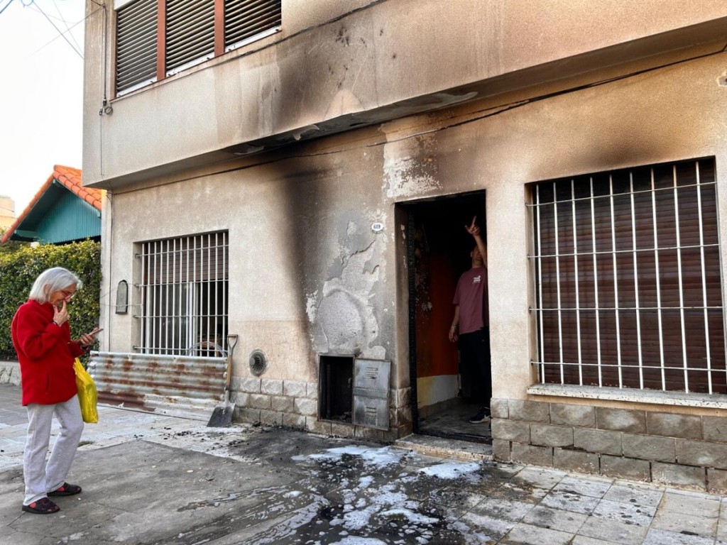 Incendio en una vivienda: una jubilada denunci&oacute; que pudo haber sido intencional