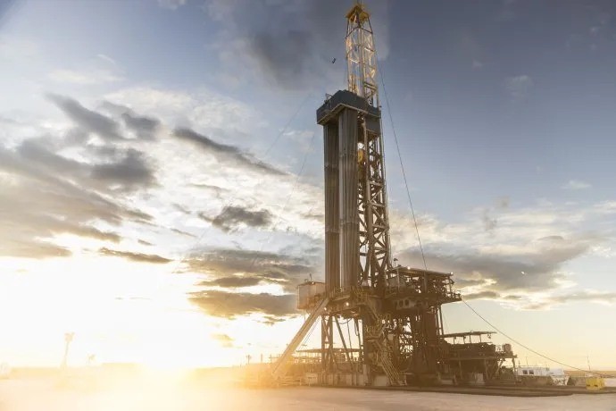 Empleo en transici&oacute;n: crecen los polos energ&eacute;ticos mientras la industria pierde miles de puestos