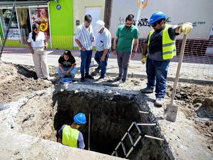 Millonaria inversi&oacute;n para renovar los colectores cloacales en Coronel Rosales