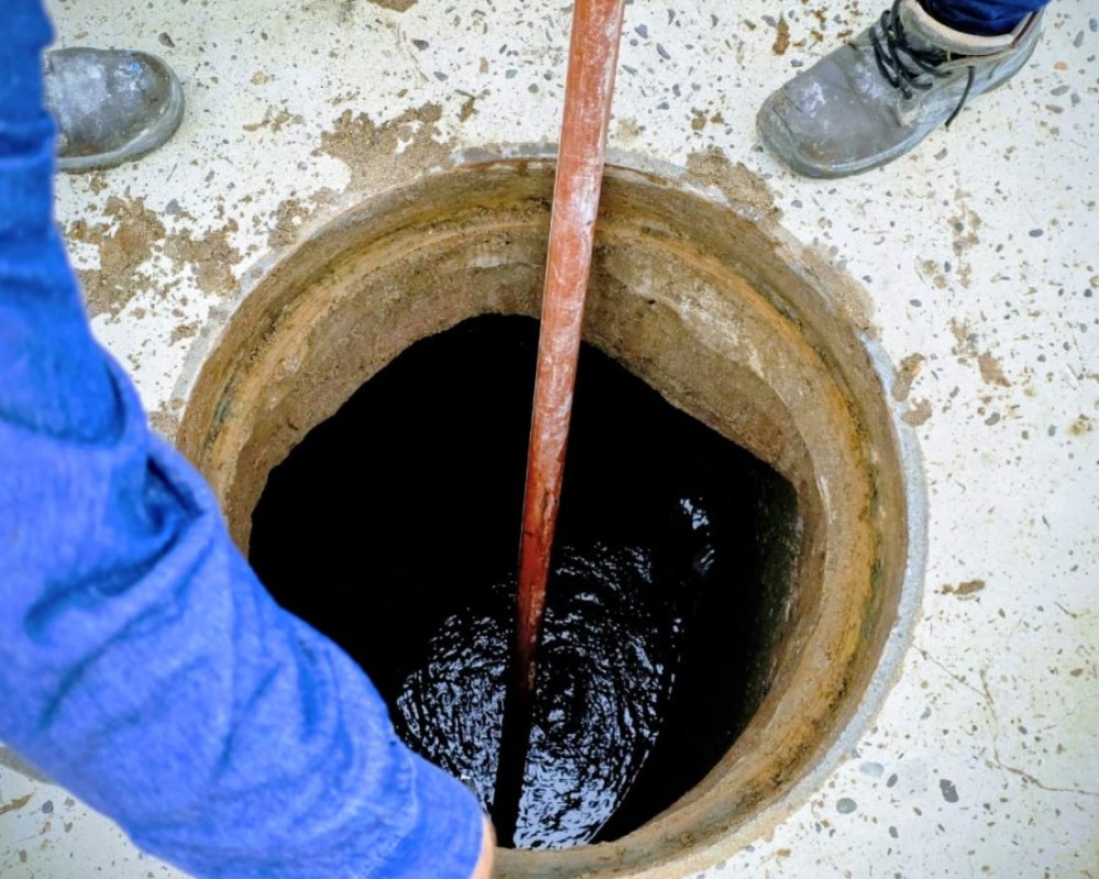 Comenz&oacute; la obra de recambio de la colectora cloacal en calle Jujuy