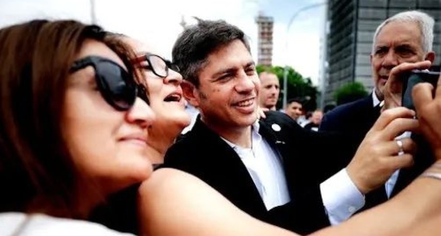 Kicillof distribuy&oacute; $13.010 millones a municipios y reabre el debate por el reparto