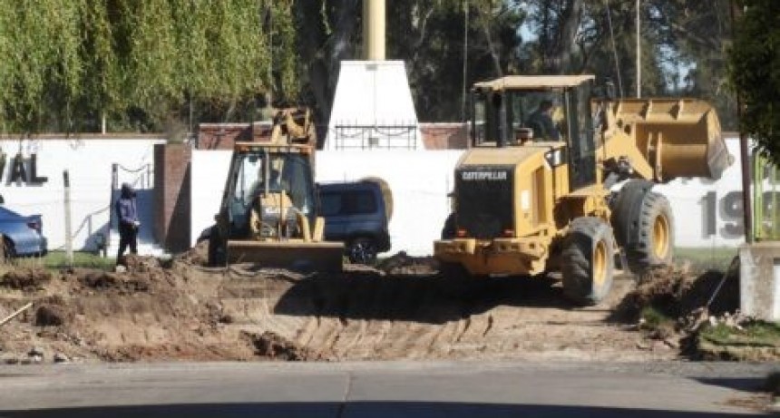 Avanza con la obra para nuevo egreso de la BNPB por calle Urquiza