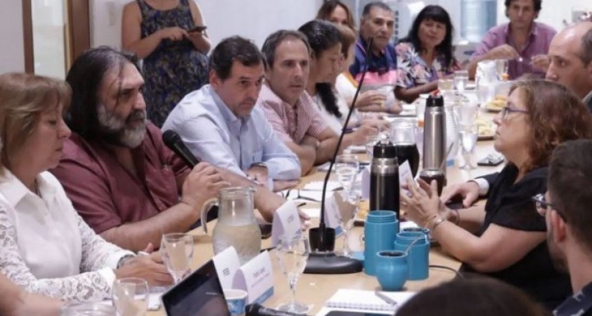 Buenos Aires: docentes pidieron una 