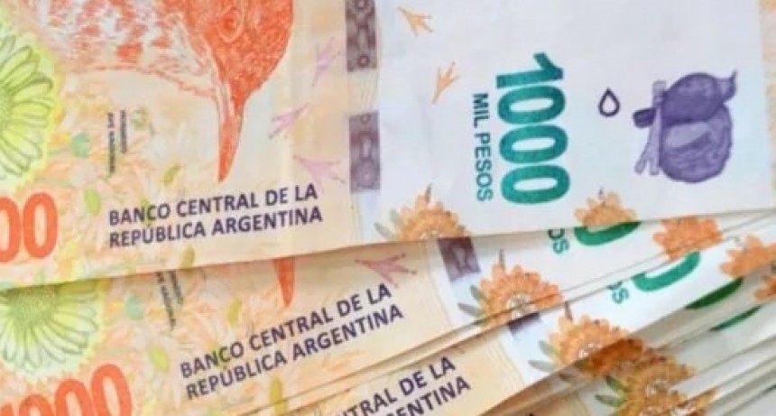 Salarios: qué trabajadores cobrarán aumentos y bonos en junio 2023, el mes del aguinaldo