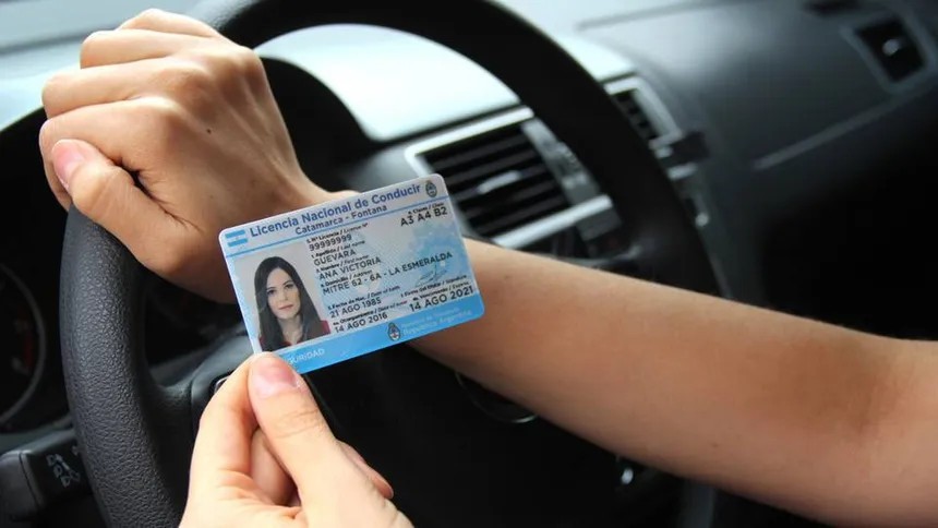 Licencia de conducir: aumenta el precio de un certificado clave para el trámite