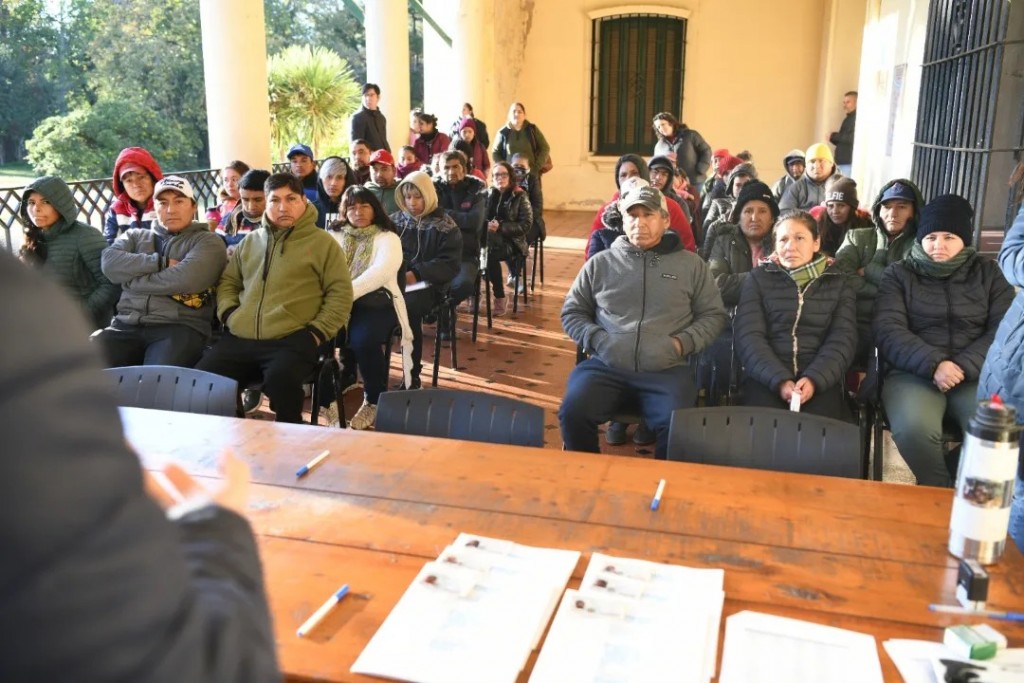 Ministerio Desarrollo Agrario de la provincia acompaña a familias agricultoras