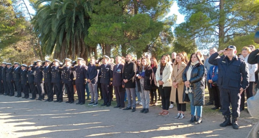 Acto oficial por los 42º Aniversario del Hundimiento del ARA Gral. Belgrano