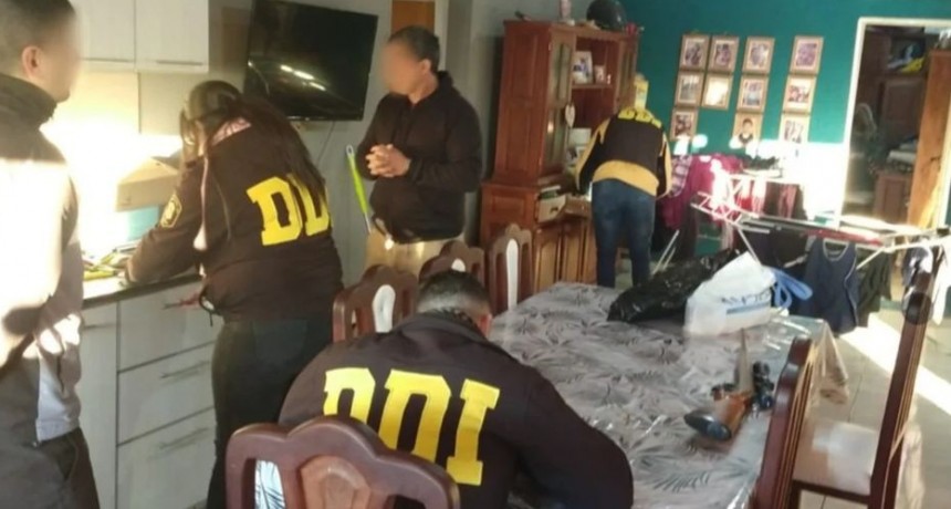 Bahía: allanamientos y 5 detenidos por más de 150 estafas con terrenos
