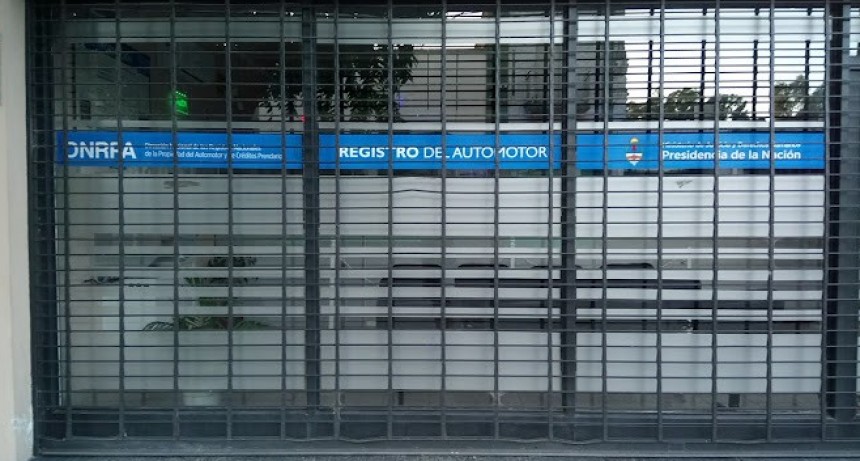 Eliminan el 40% de los Registros del Automotor, reducen personal y quitan la cédula azul