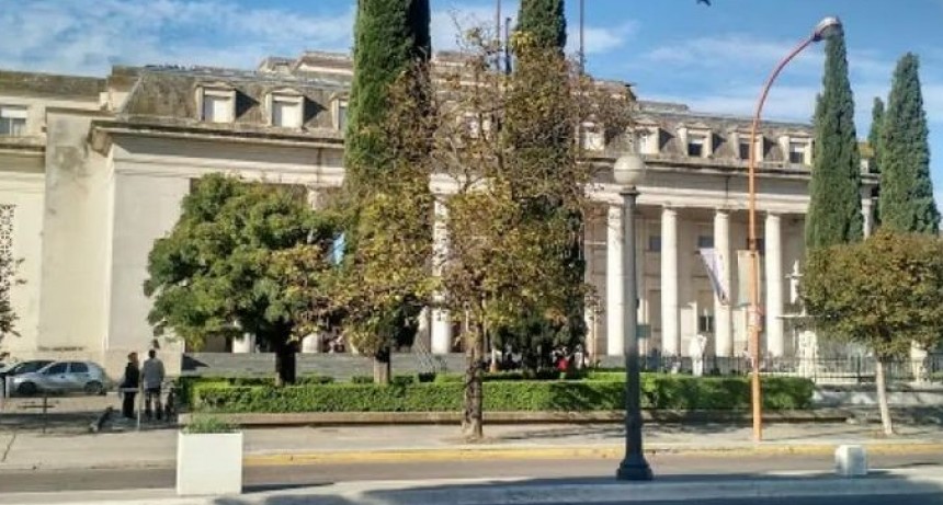 Gremios universitarios convocaron a un paro de 48 horas para el 4 y 5 de junio