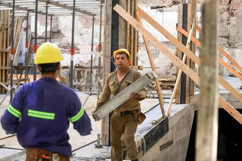 Construcción e industria manufacturera registraron caída de la actividad en marzo