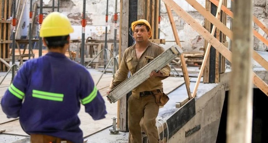 Construcción e industria manufacturera registraron caída de la actividad en marzo