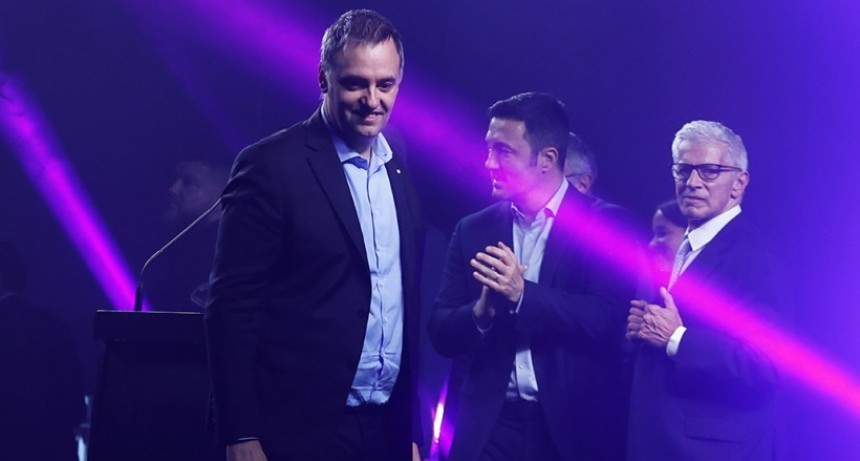 Adorni ganó las elecciones en la Ciudad y Milei liquida la pelea con Macri